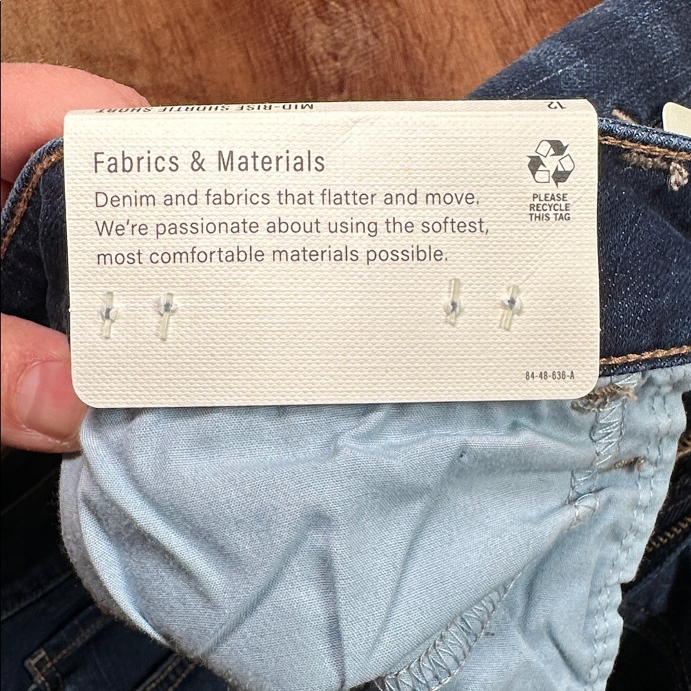 A.n.a Mid-Rise Denim Shorts - Picture 7 of 7